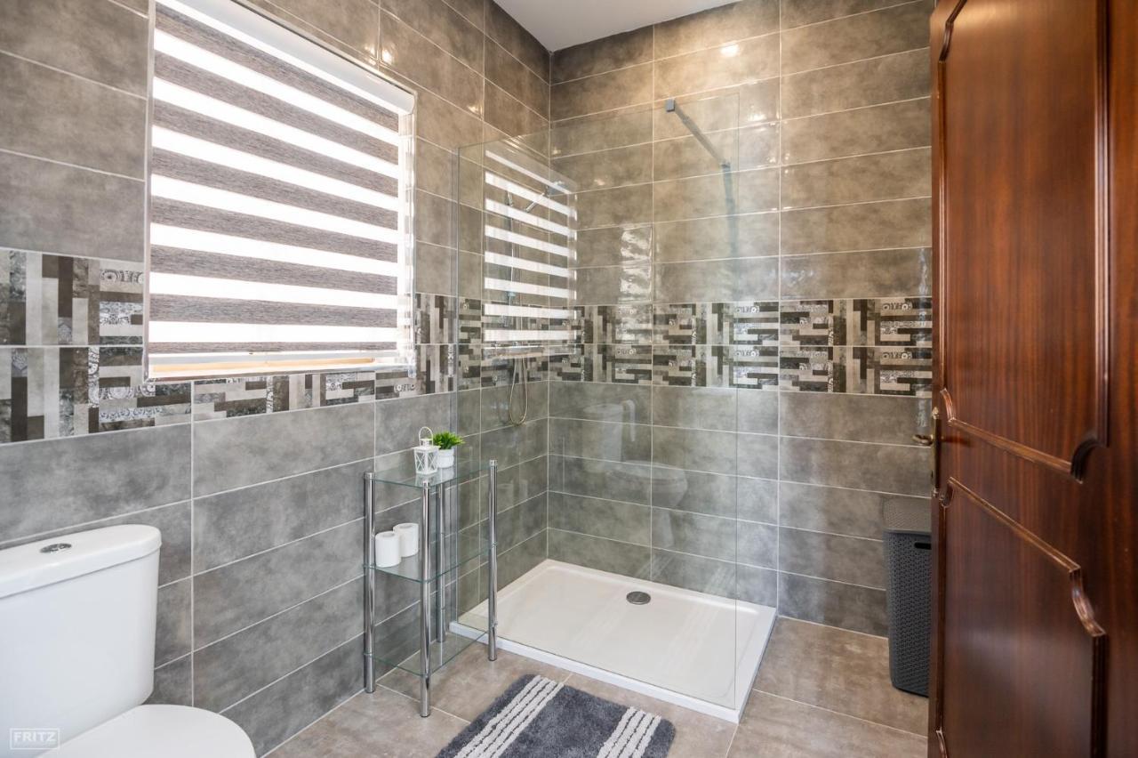 Close To Airport - Private Room With Private Bathroom Adults Only Gudja Εξωτερικό φωτογραφία