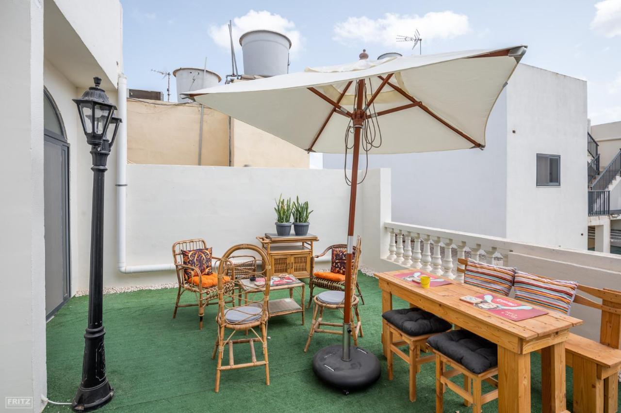 Close To Airport - Private Room With Private Bathroom Adults Only Gudja Εξωτερικό φωτογραφία